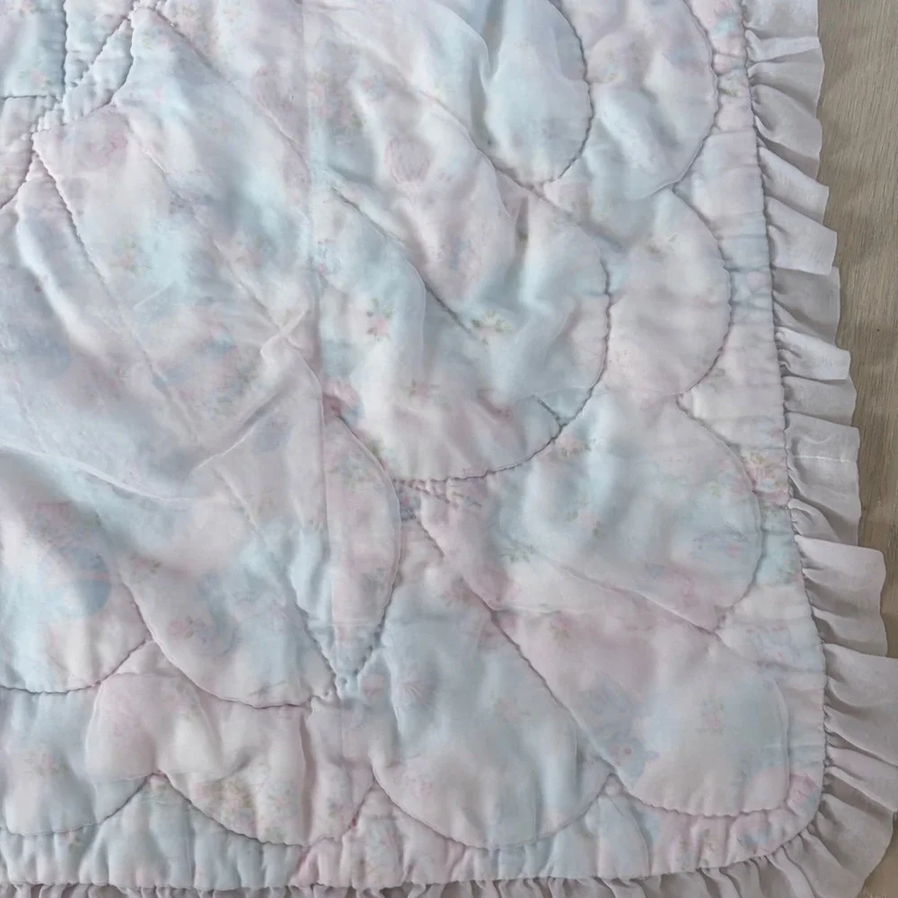 Vintage sheer Quilted Baby Blanket Pastel‎ Floral Hot Air Balloon Ruffle 52x41